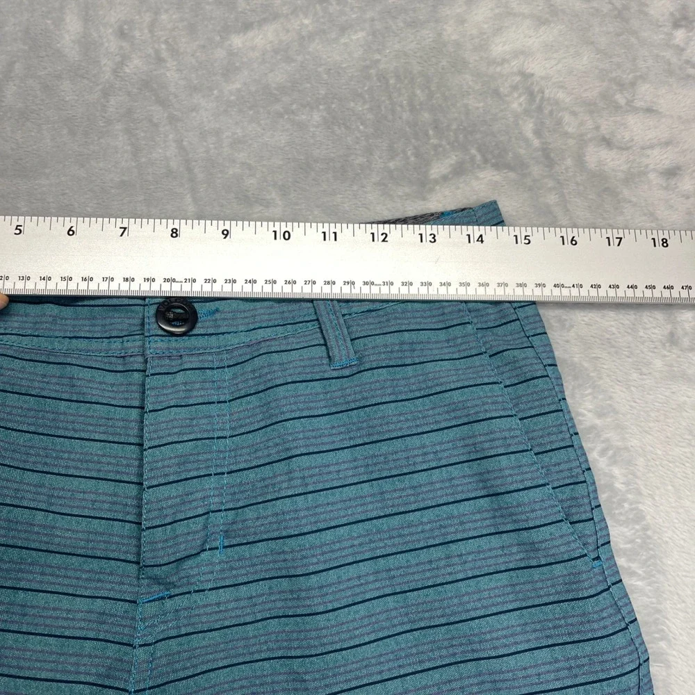 Volcom Hybrid Shorts Mens Size 30 Teal Blue Striped Stretch Walkshorts